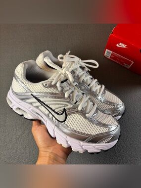 Nike Air Max Moto 2K  Women’s white metallic silver mesh sneakers Size 7.5